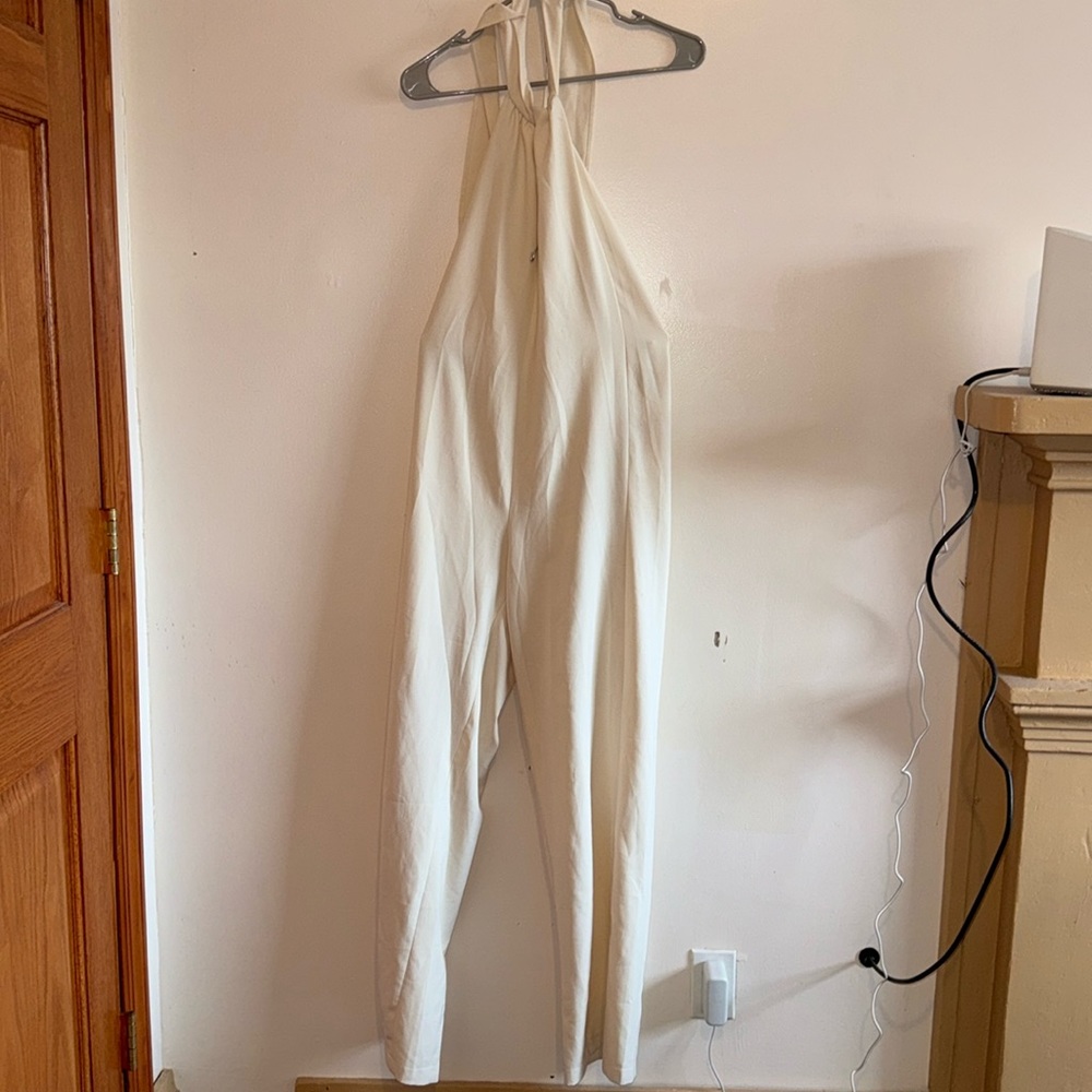 Whit wide leg open back sleeveless jumpsuit